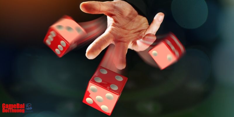 Trò chơi sử dụng 3 viên xúc xắc để người chơi đặt cược và quyết định kết quả